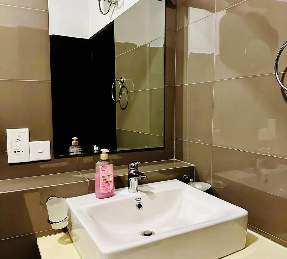 Ocean Retreat Negombo Sea View Apartment