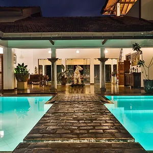 Hundira Villa